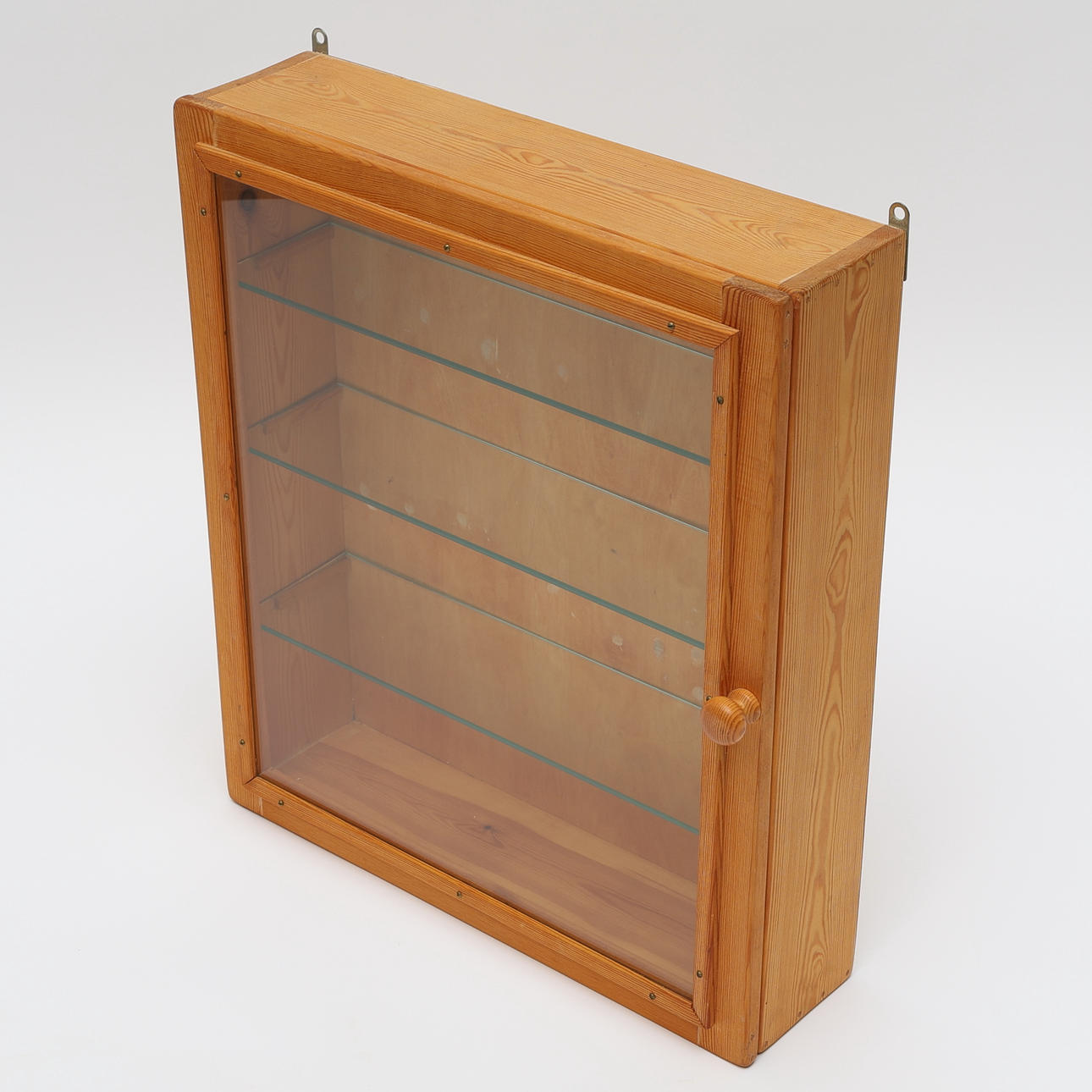 MONTERSKÅP, furu, glas.