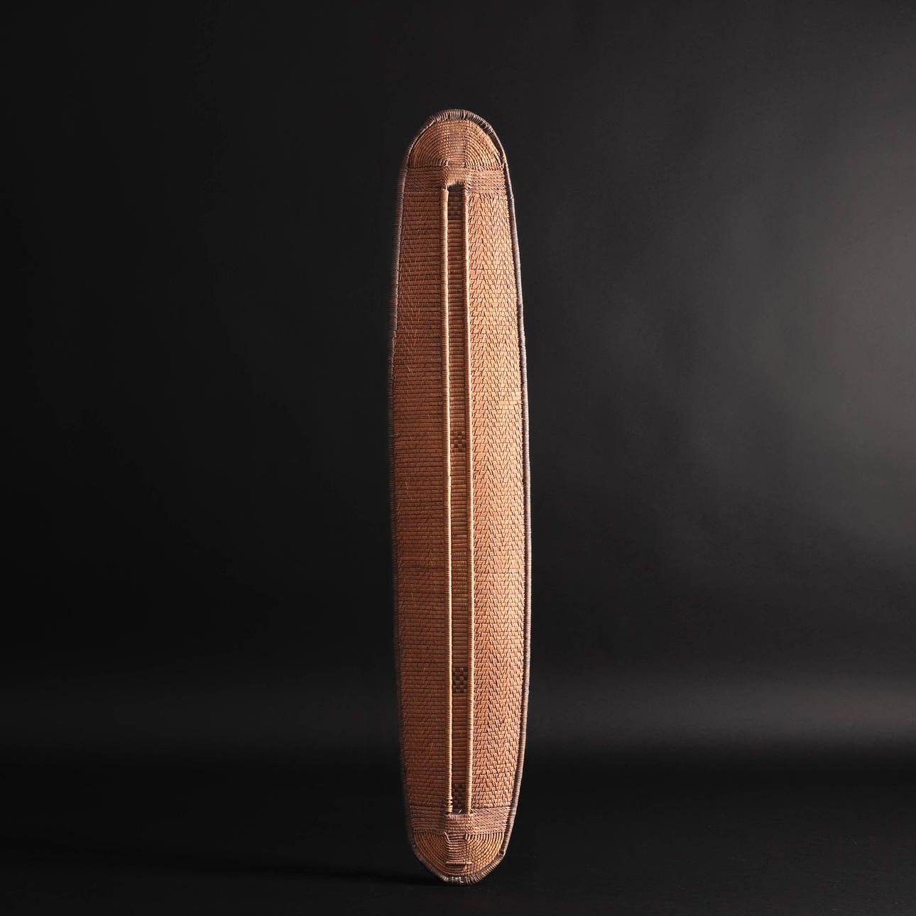 ESCUDO, madera y ratán, Konda o Mongo, Congo.