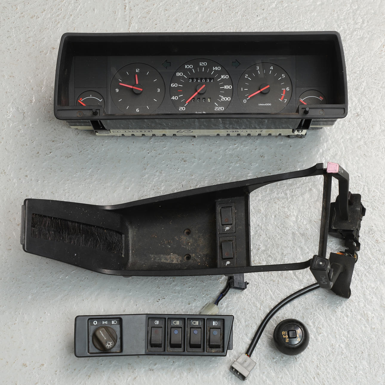 BILDELAR, 6 st, Volvo 740.