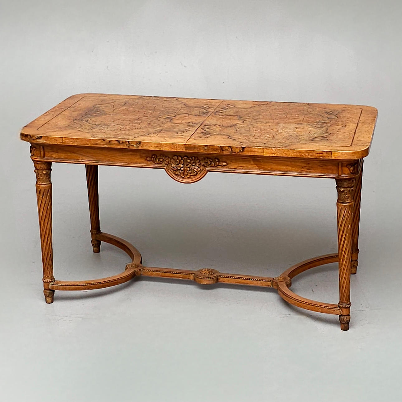 ROOT TABLE FROM THE 50S. Furniture - Tables - Auctionet