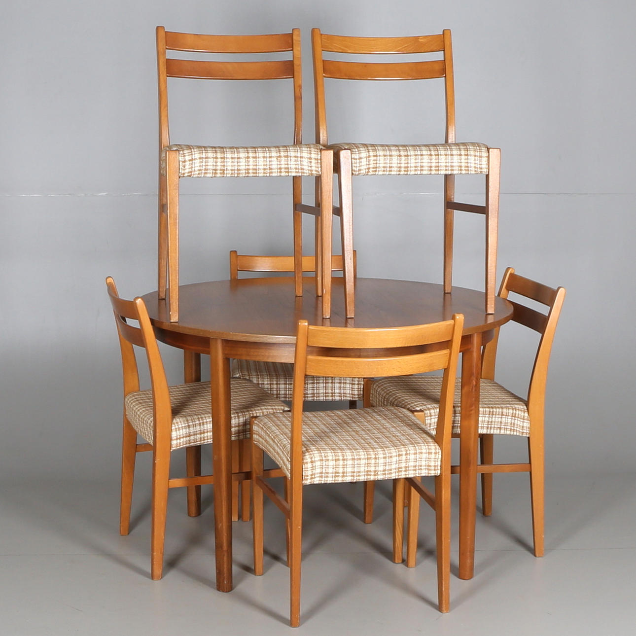 MATSALSGRUPP, 7 delar, trä, 1960-tal.