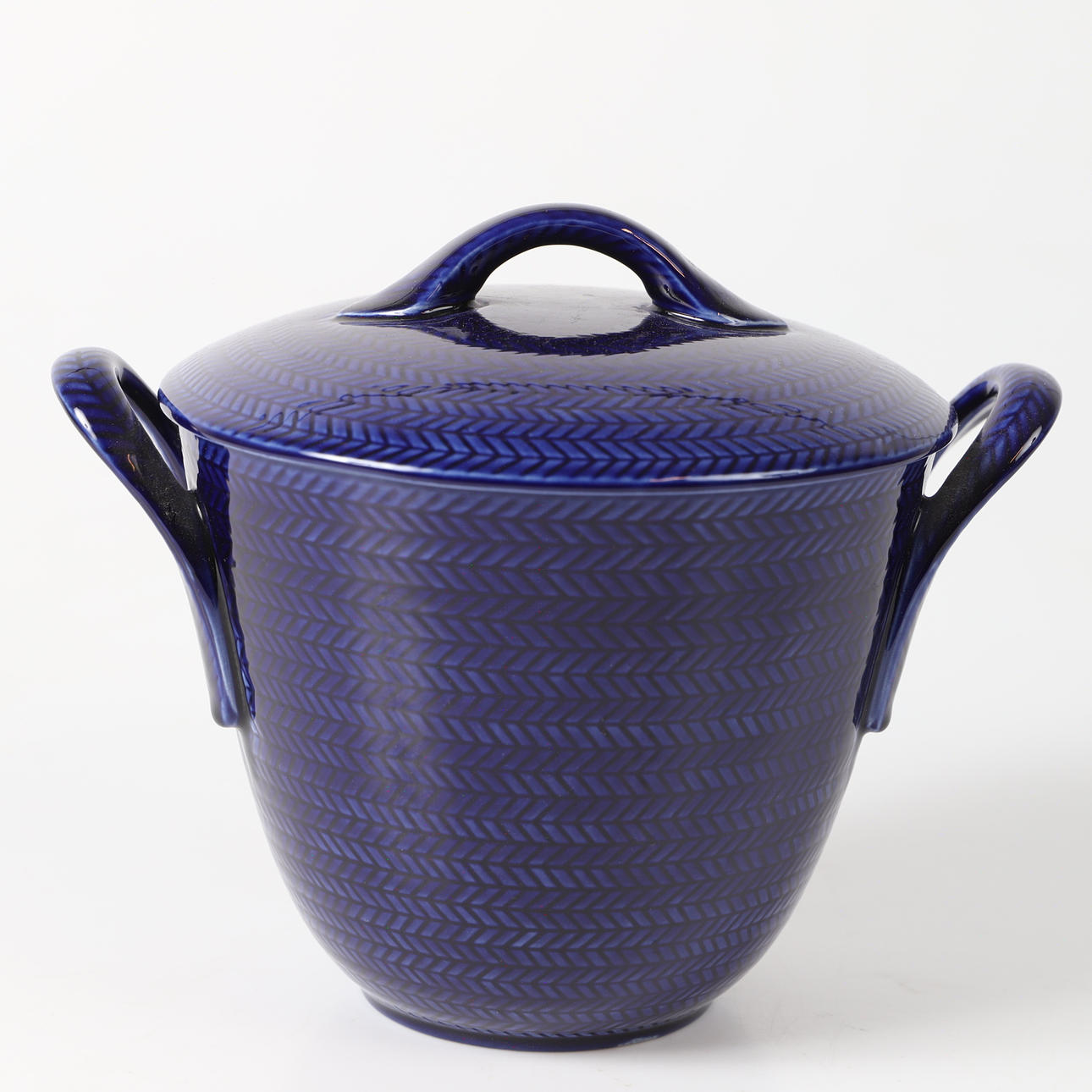 HERTHA BENGTSON. Terrine, „Blå ild“, Rørstrand.