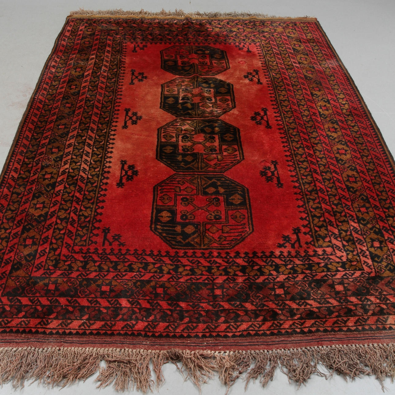 MATTA, orientalisk, ca 240 x 160 cm.