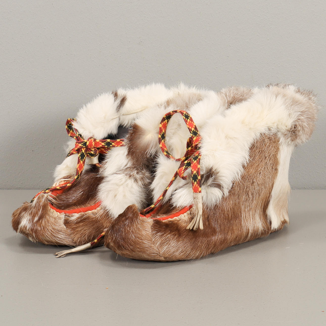 REINDEER BEAK SHOES.