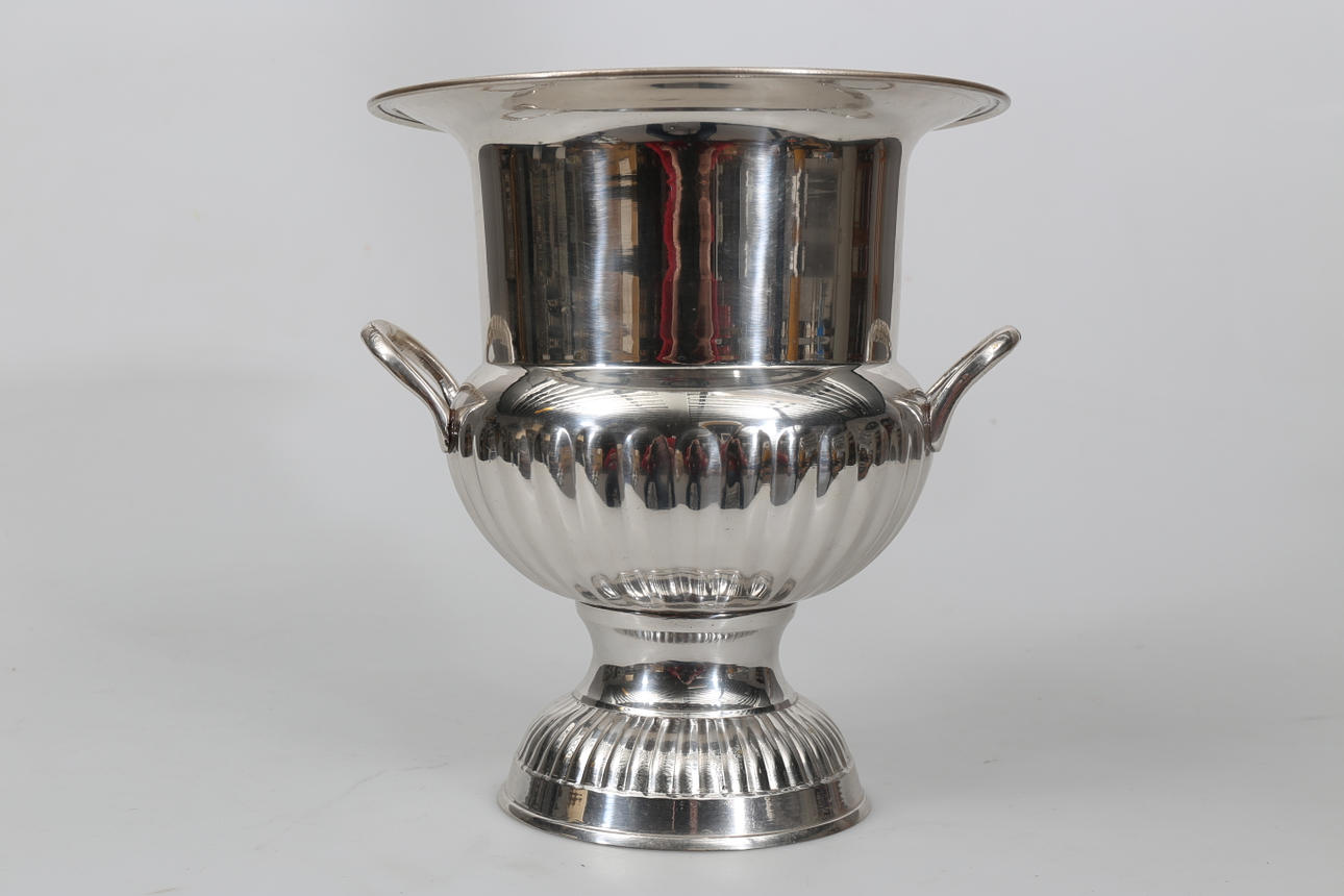 CHAMPAGNEKYLARE, nysilver, 1900-talets andra hälft.