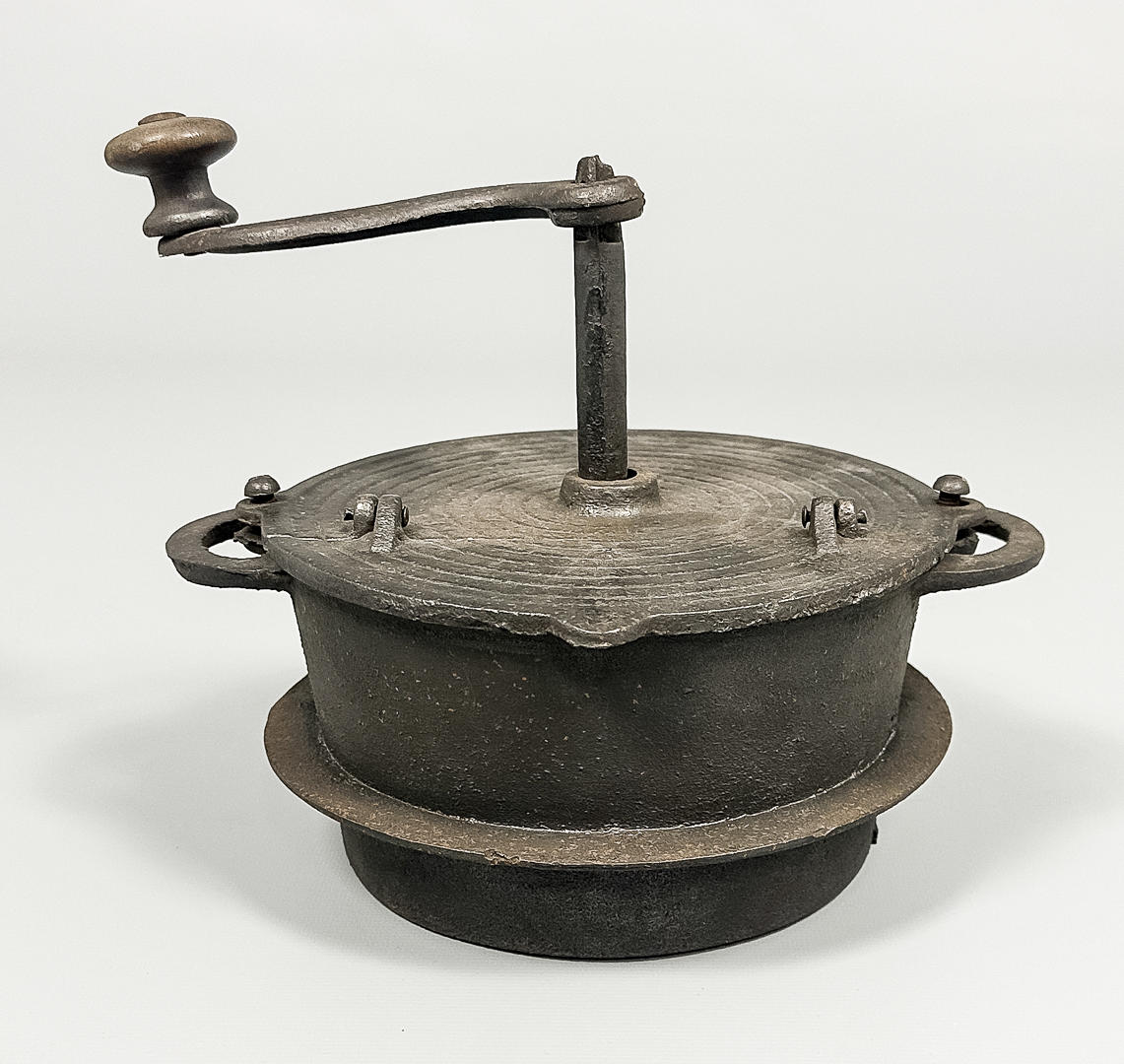 KAFFERRUST, cast iron.