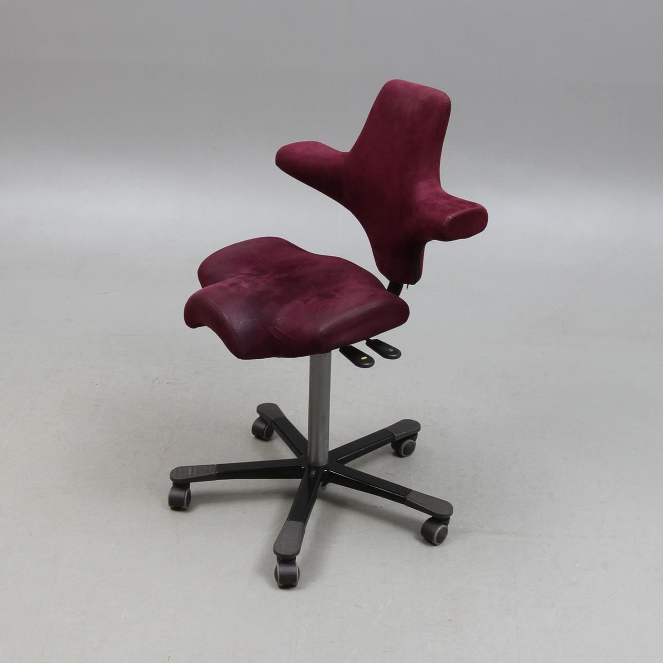 KONTORSSTOL, Håg Capisco, 2000-tal.