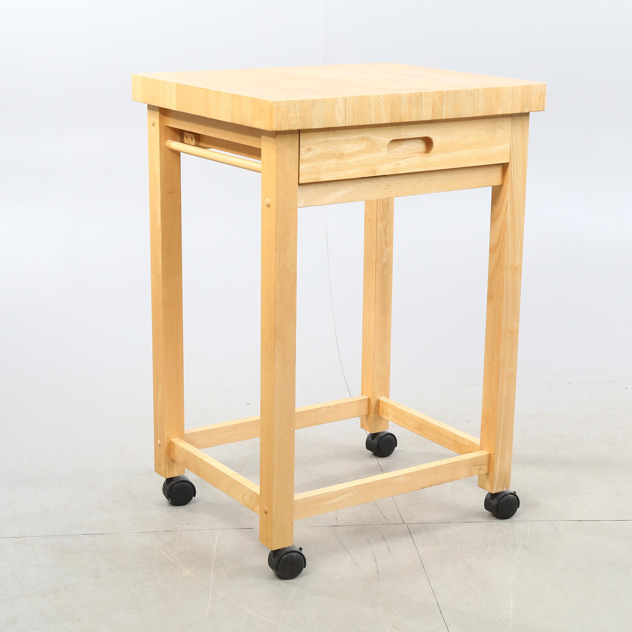 KEITTIÖN PENKKI/TYÖTASO.