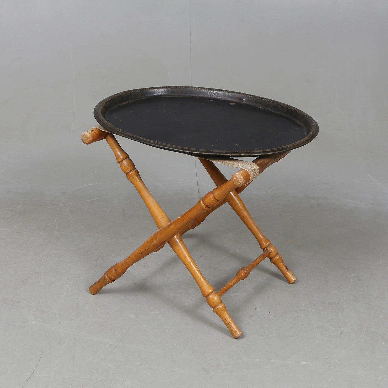 BAKKEBORD, metal og træ, 20. årh.