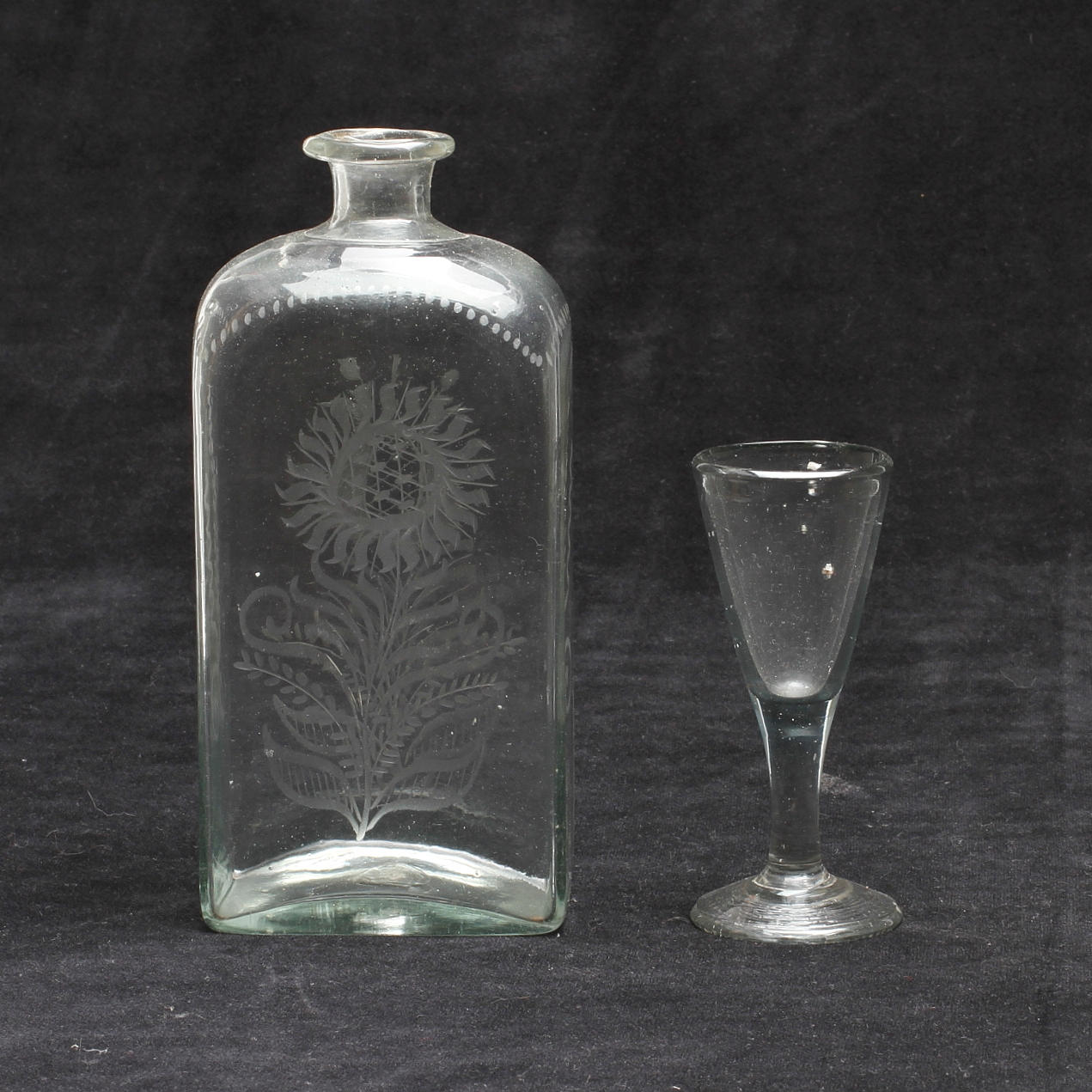 FLASKA OCH SPETSGLAS, 1800-talets första hälft.