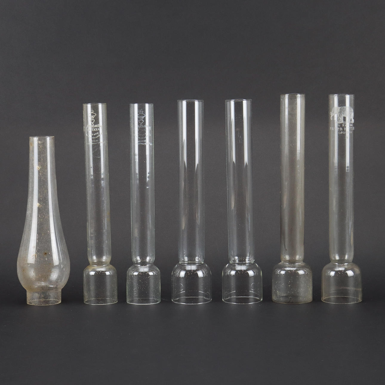 BRÄNNARGLAS till fotogenlampor, 7 stycken.