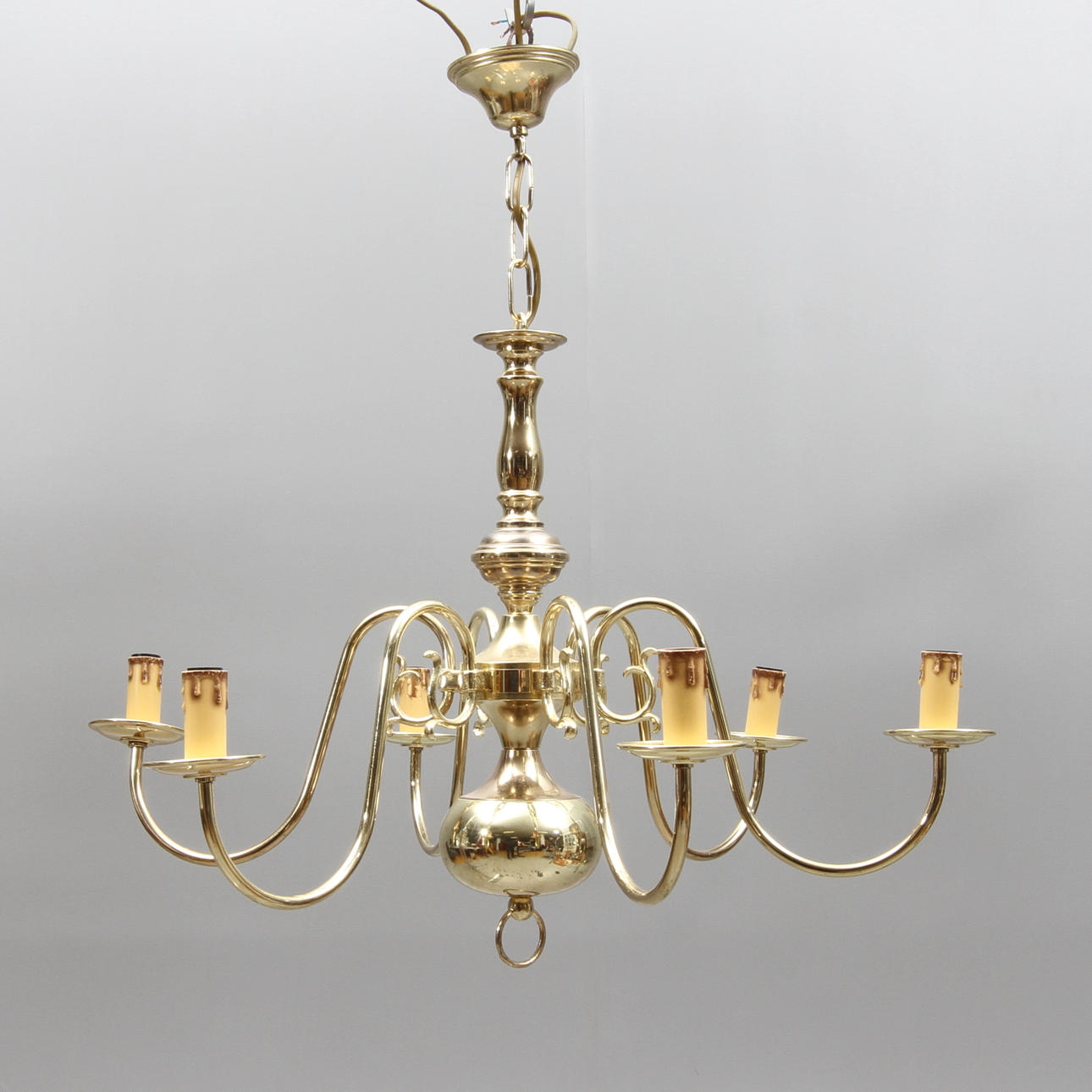 TAKLAMPA, 6 ljusarmar, modell malmkrona, 1900-talets andra hälft.