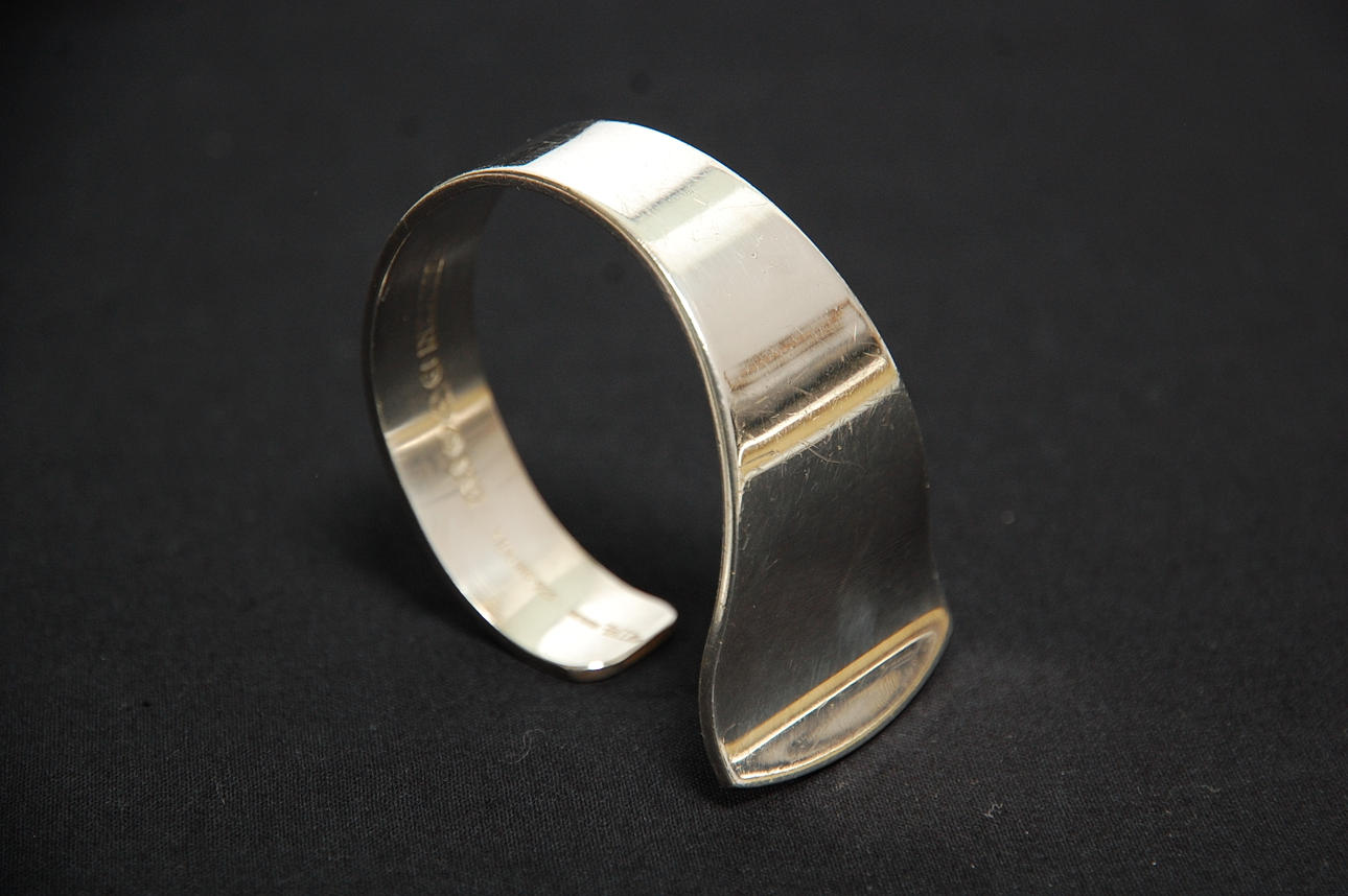 ARMBAND , silver, stämplad Alton, design Per Dåvik 1973.