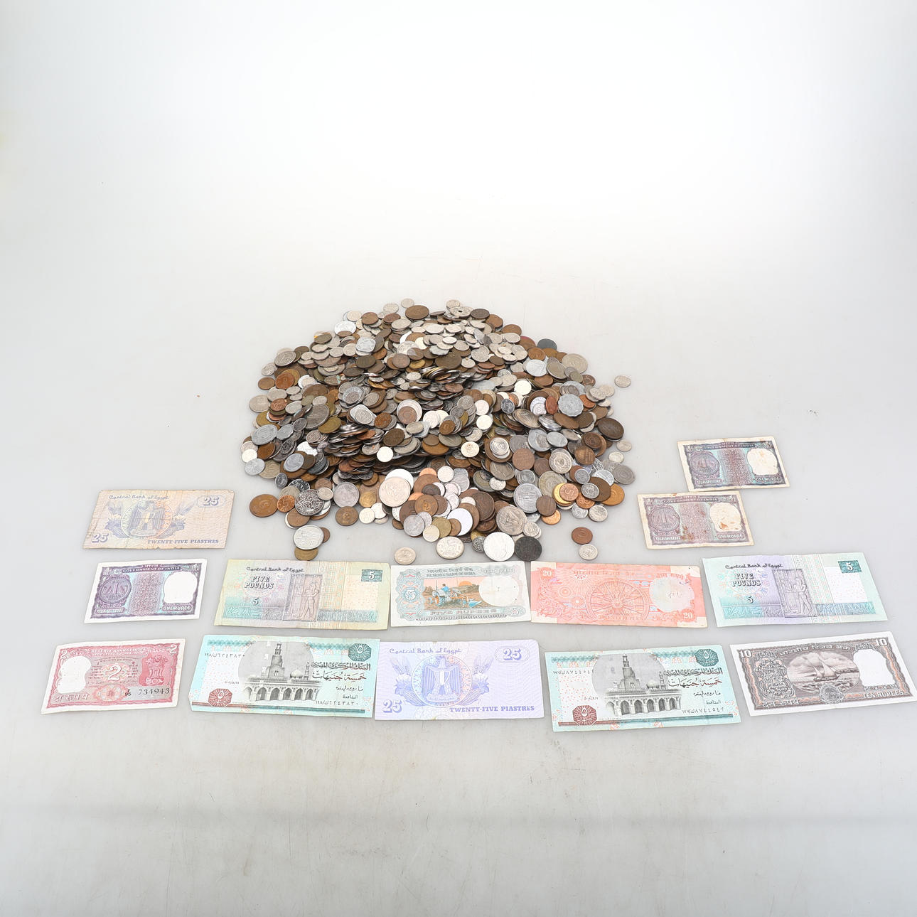 COINS/BANKNOTES, Swedish/foreign.