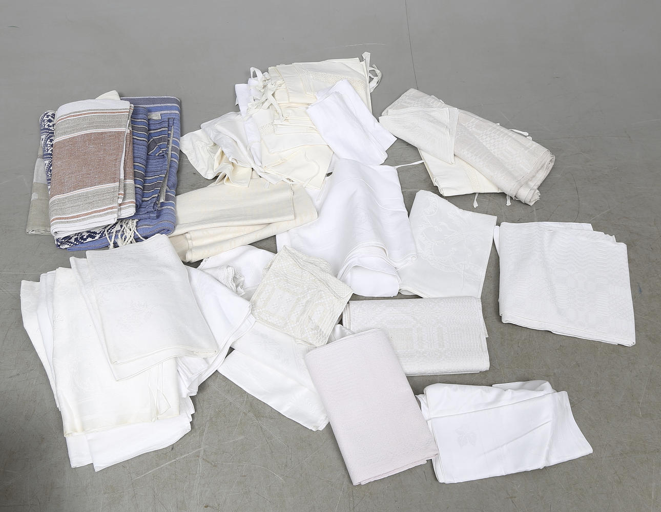 DUKAR, ÖRNGOTT MED MERA.