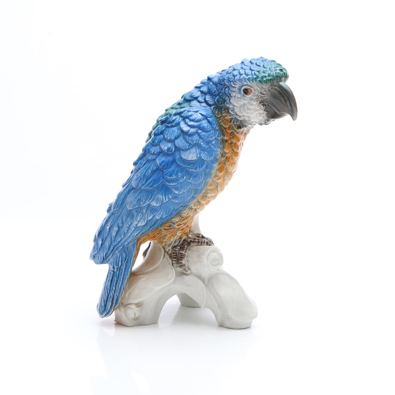 GOEBEL. Figurine. Ceramics. Parrot. Marked underneath.