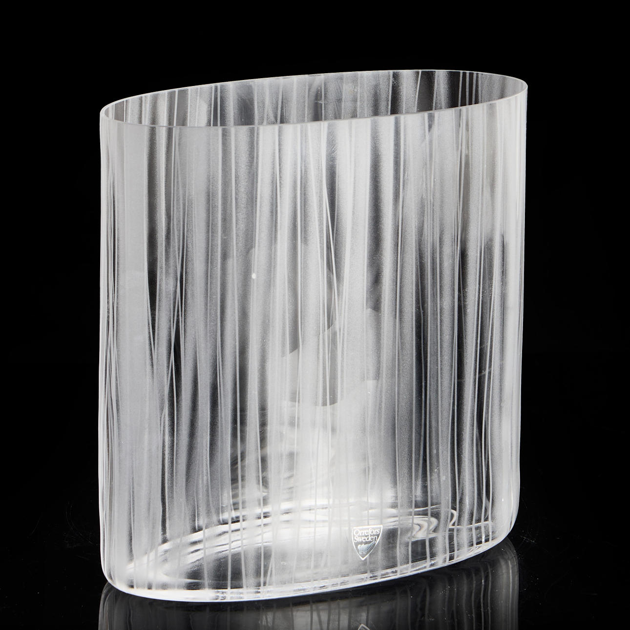 INGEGERD RÅMAN. Vas, "Slowfox", Orrefors. Signerad.