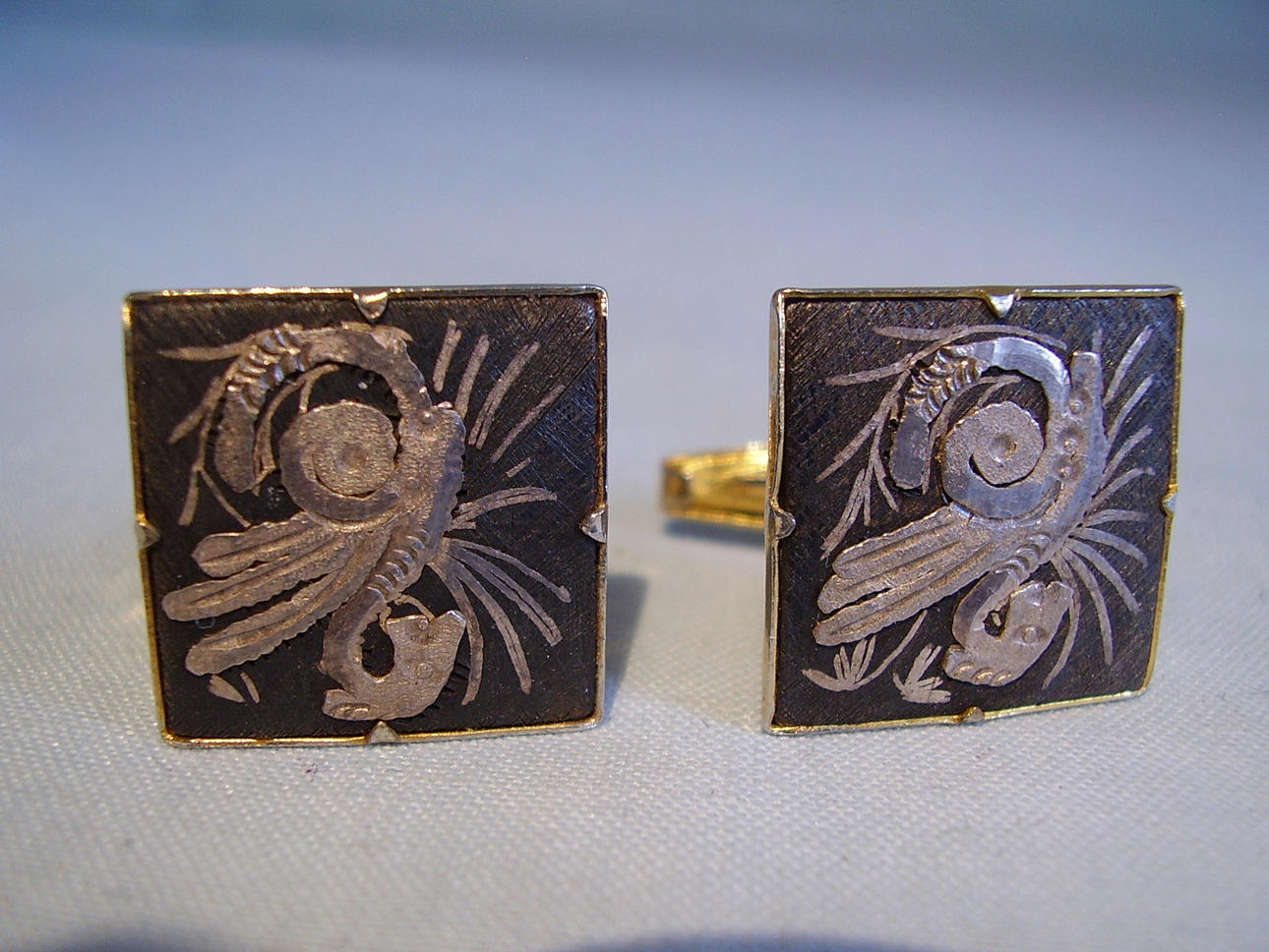 TOLEDO MANSCHETTKNAPPAR handgjorda Spanien runt 1930.