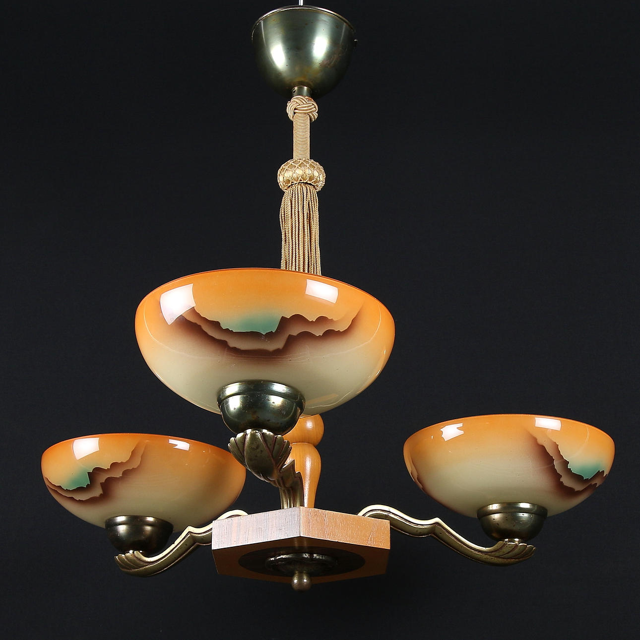 TAKLAMPA, Art Deco. 1900-talets första hälft.