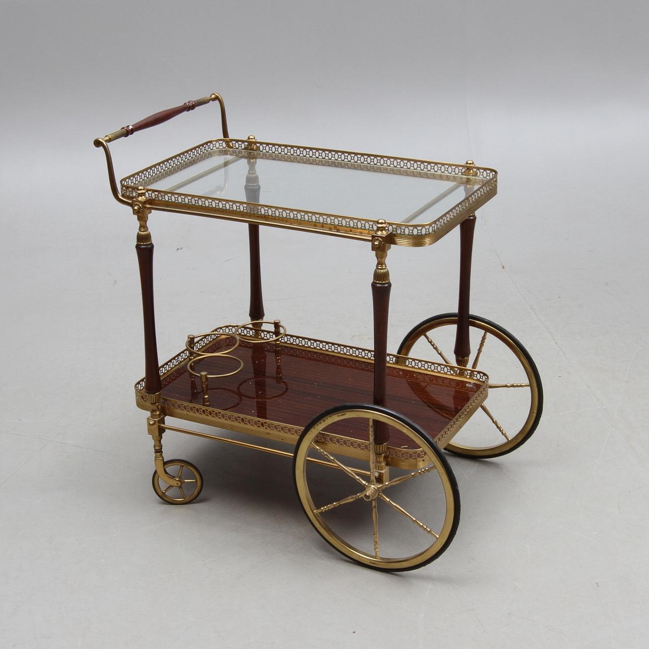 SERVERINGSVAGN, 1900-tal.