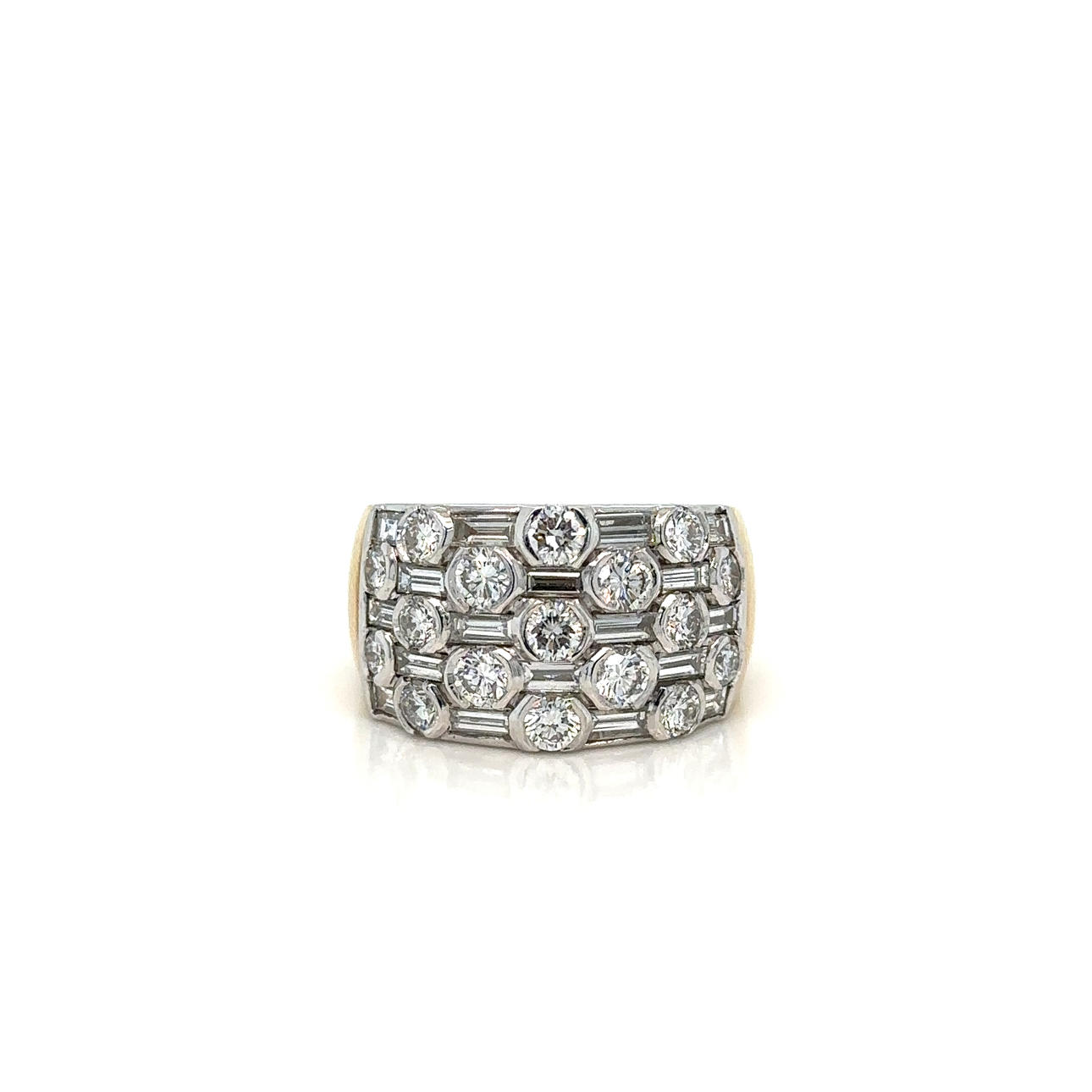 GOLDRING 18K, Diamanten ca. 2,40 ct.