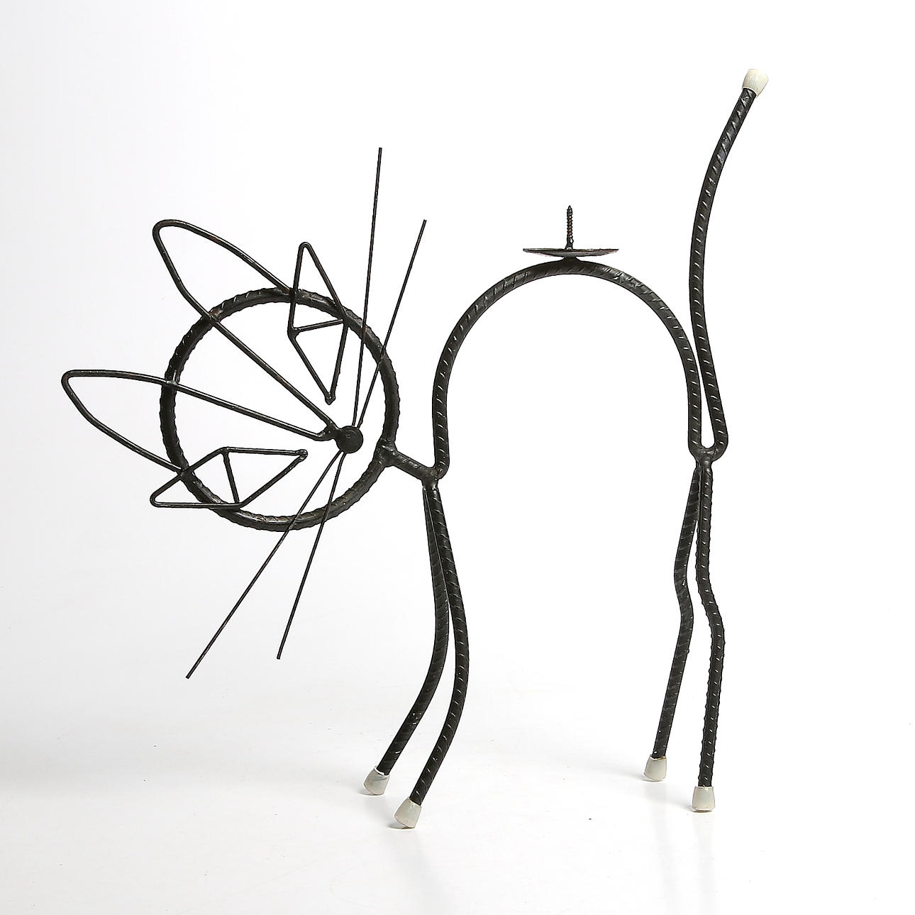 LJUSSTAKE,katt i järn, möjligtvis, Gunnar Ander, Ystad metall. 1900-talets mitt.