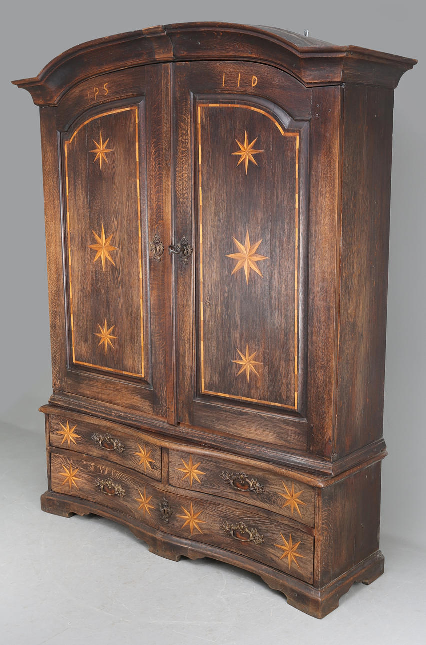 SALSSKÅP, rokoko, 1700-tal.