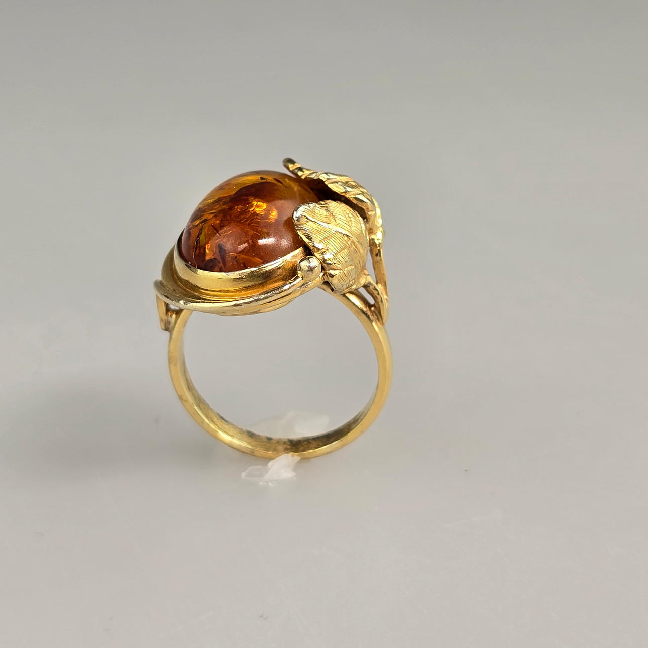 AMBER RING - 925 silver/ gold-plated.