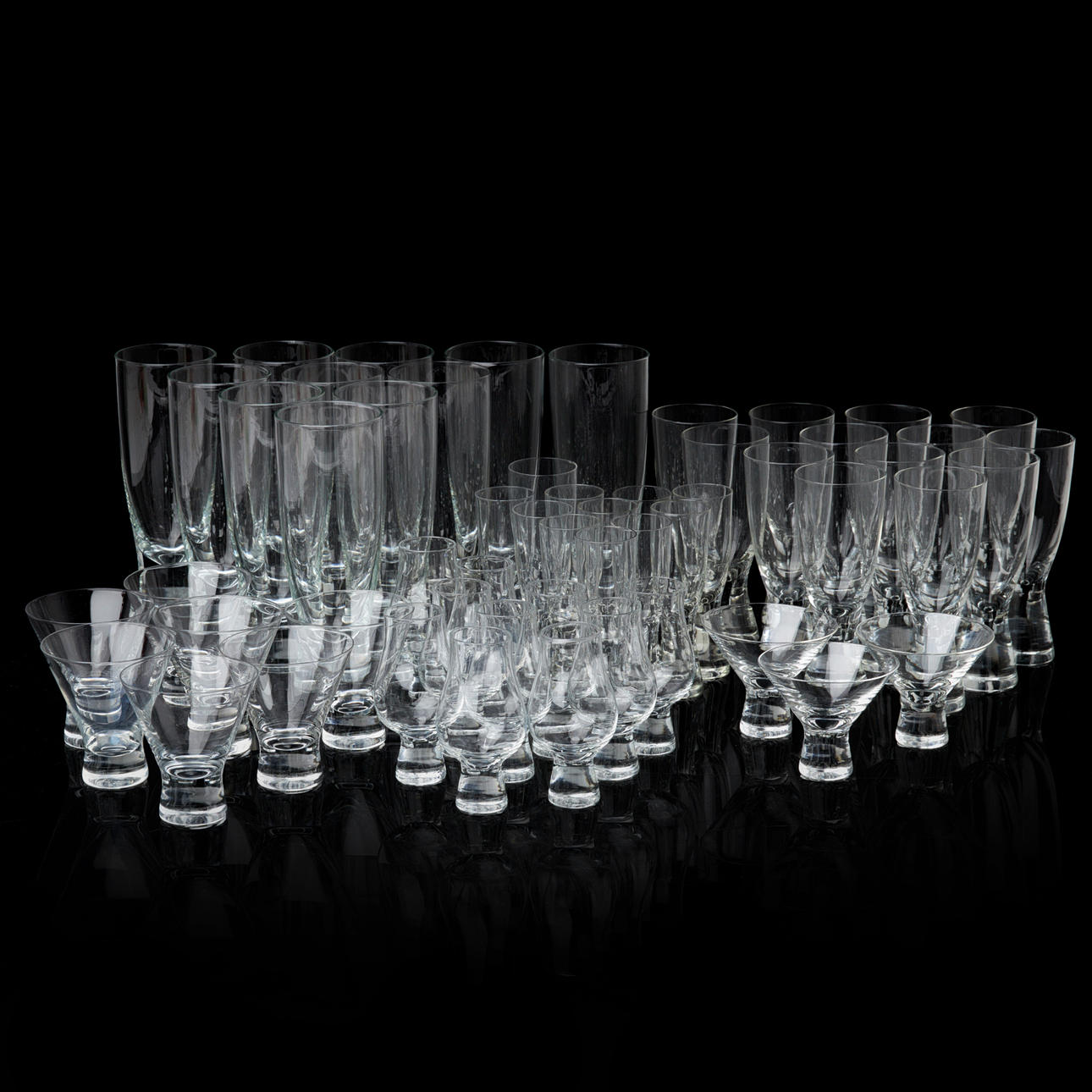 UNO WESTERBERG, a 55 piece “Ulla” glass tableware set. Pukeberg.