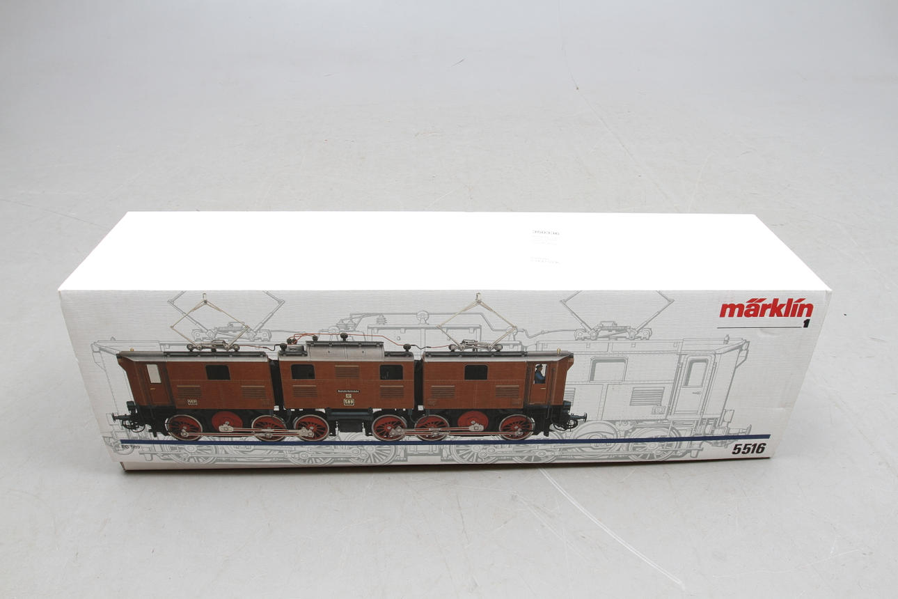 MÄRKLIN skala I. 5516 tredelat Elektrolok i originalkartong.