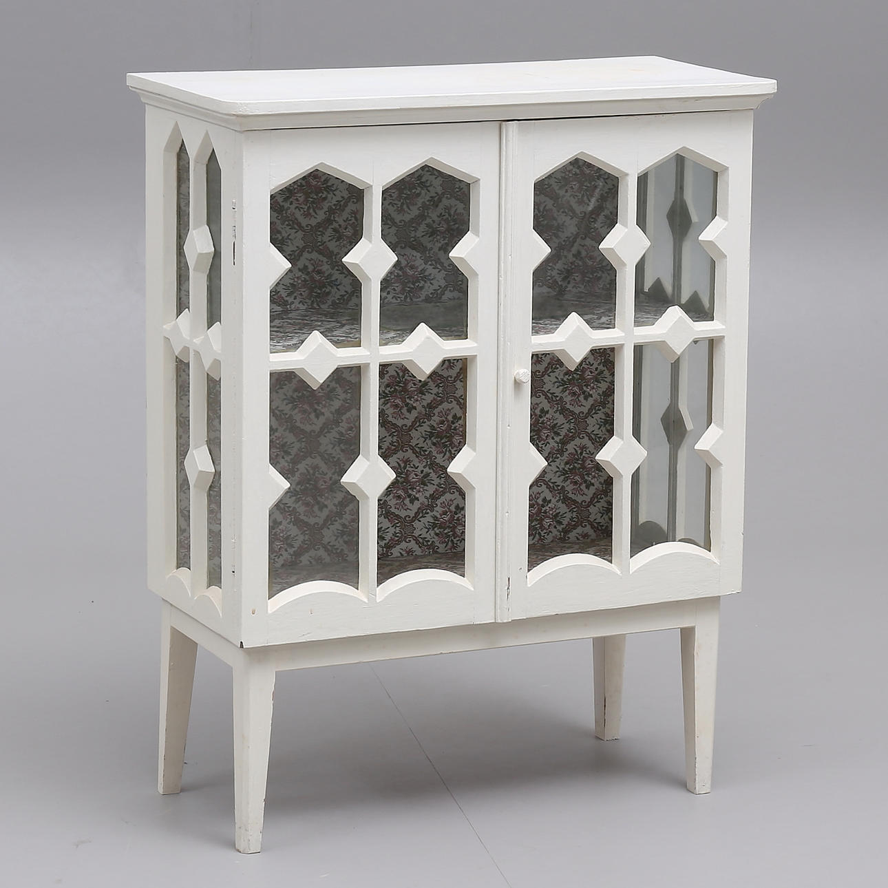 VITRIINI, kolmella sivulla, 1900-luku.