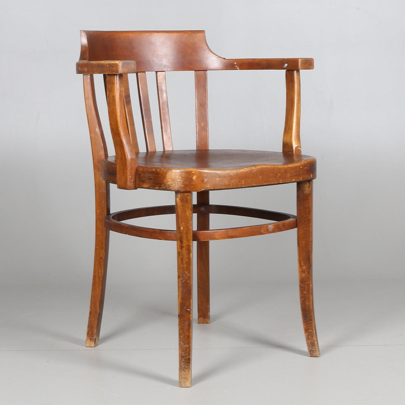 KARMSTOL, trä, 1900-tal.