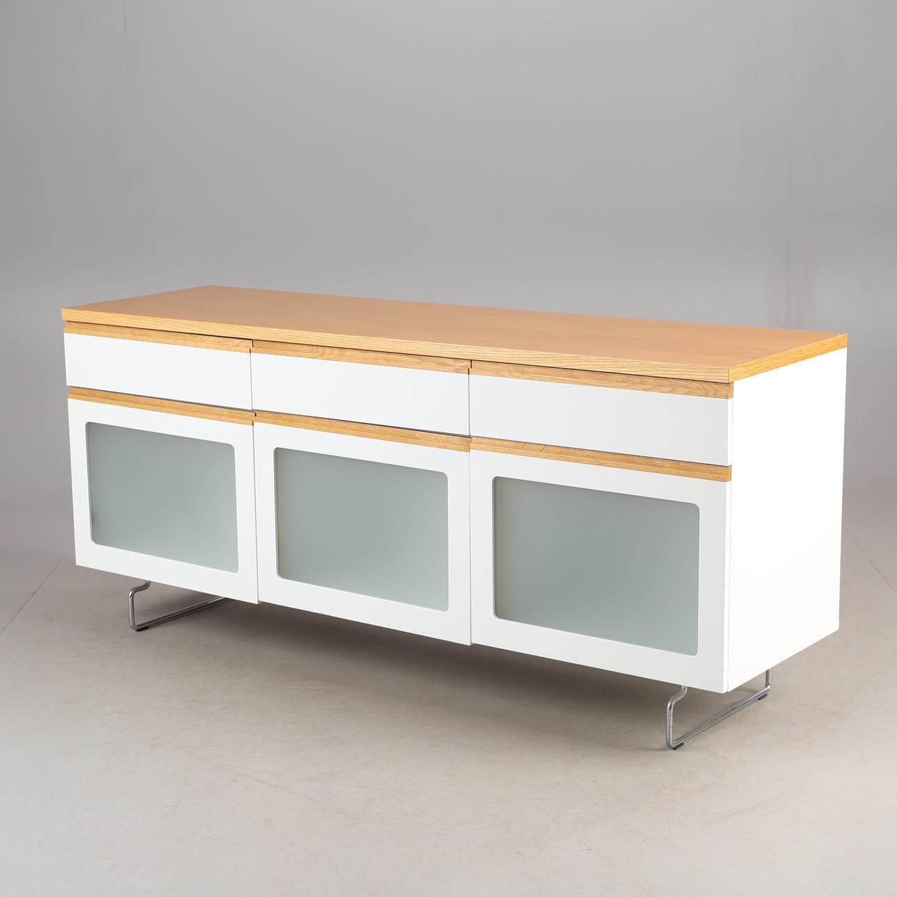 SIDEBOARD, “Amy”, oak/white painted, Horred.
