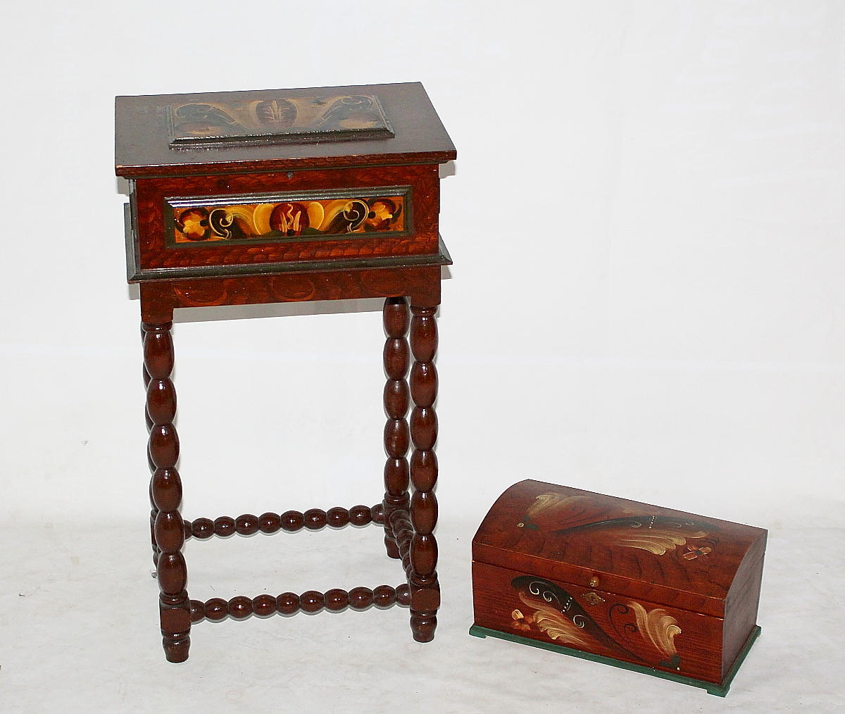 SYSKRIN 2 st, kurbitsmålade.