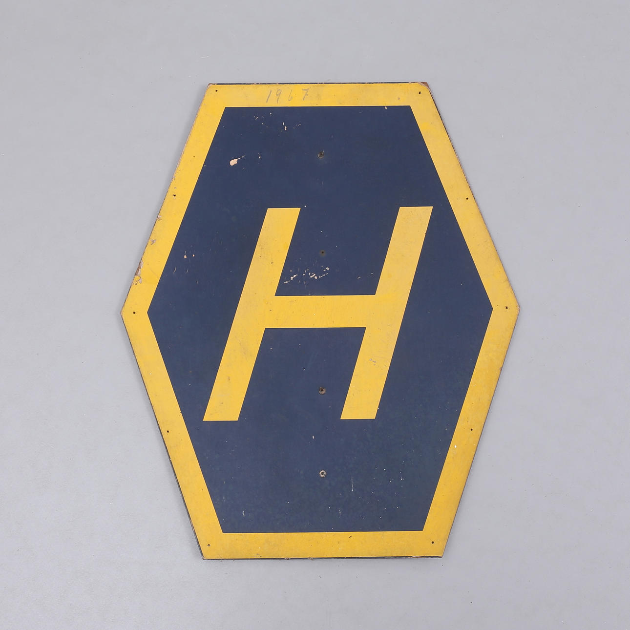 SKYLT, högertrafik, masonit, 1967.