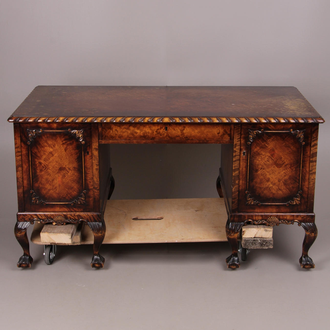 SKRIVBORD, chippendalestil, 1900-tal.