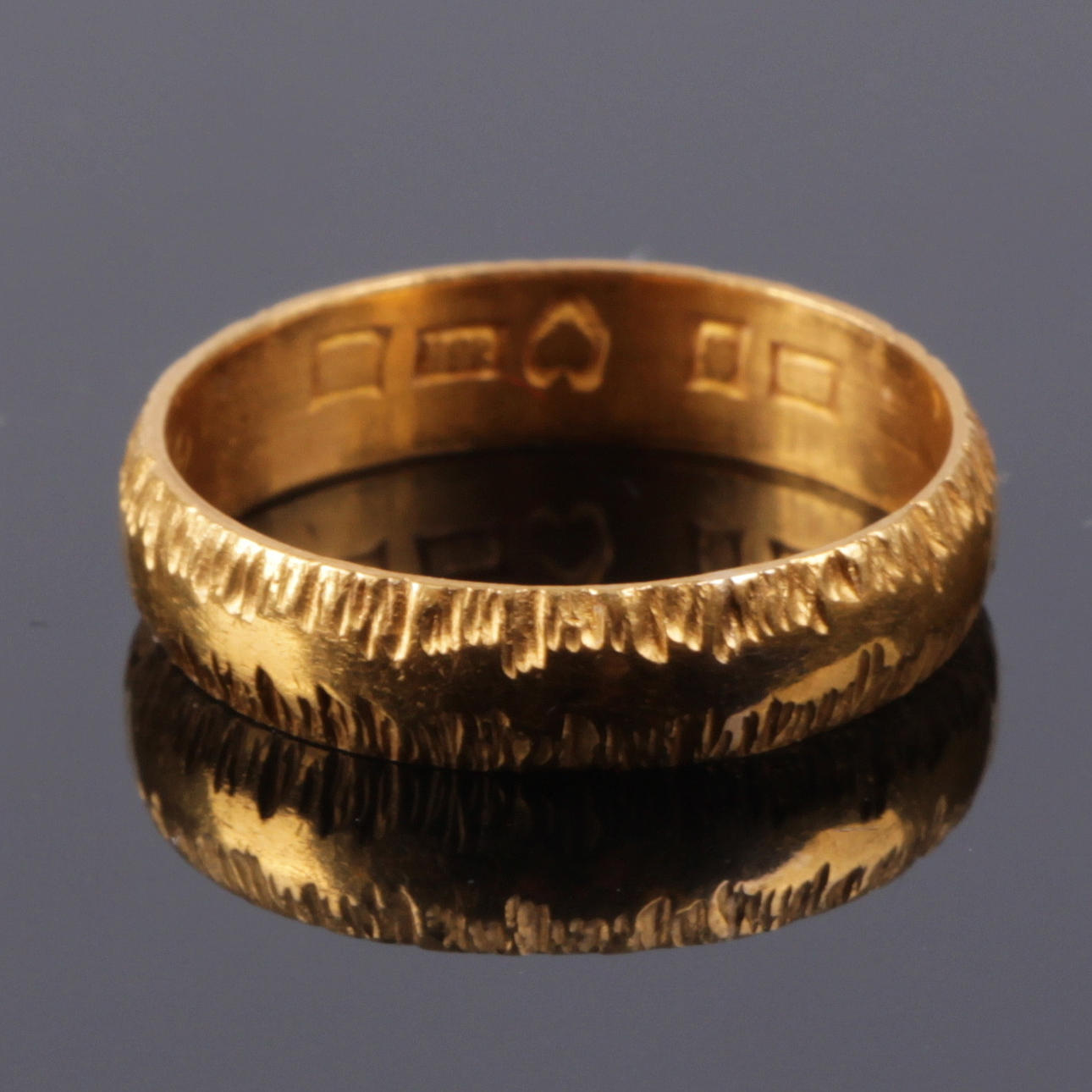 RING, 23k guld, Dahlströms Guldsmedsbolag, Nyköping, 1966.
