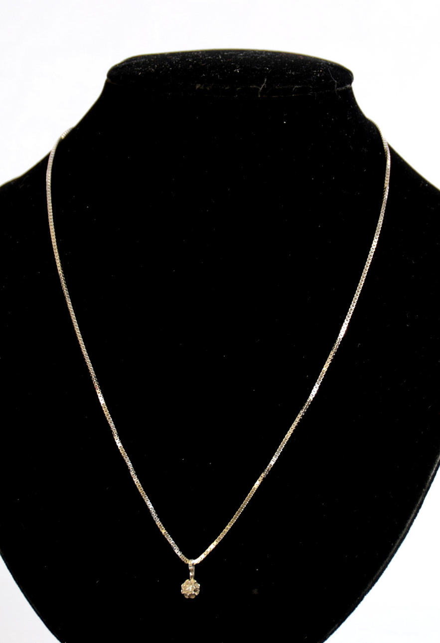 HALSKEDJA MED DIAMANTHÄNGE, 18K, vitguld.