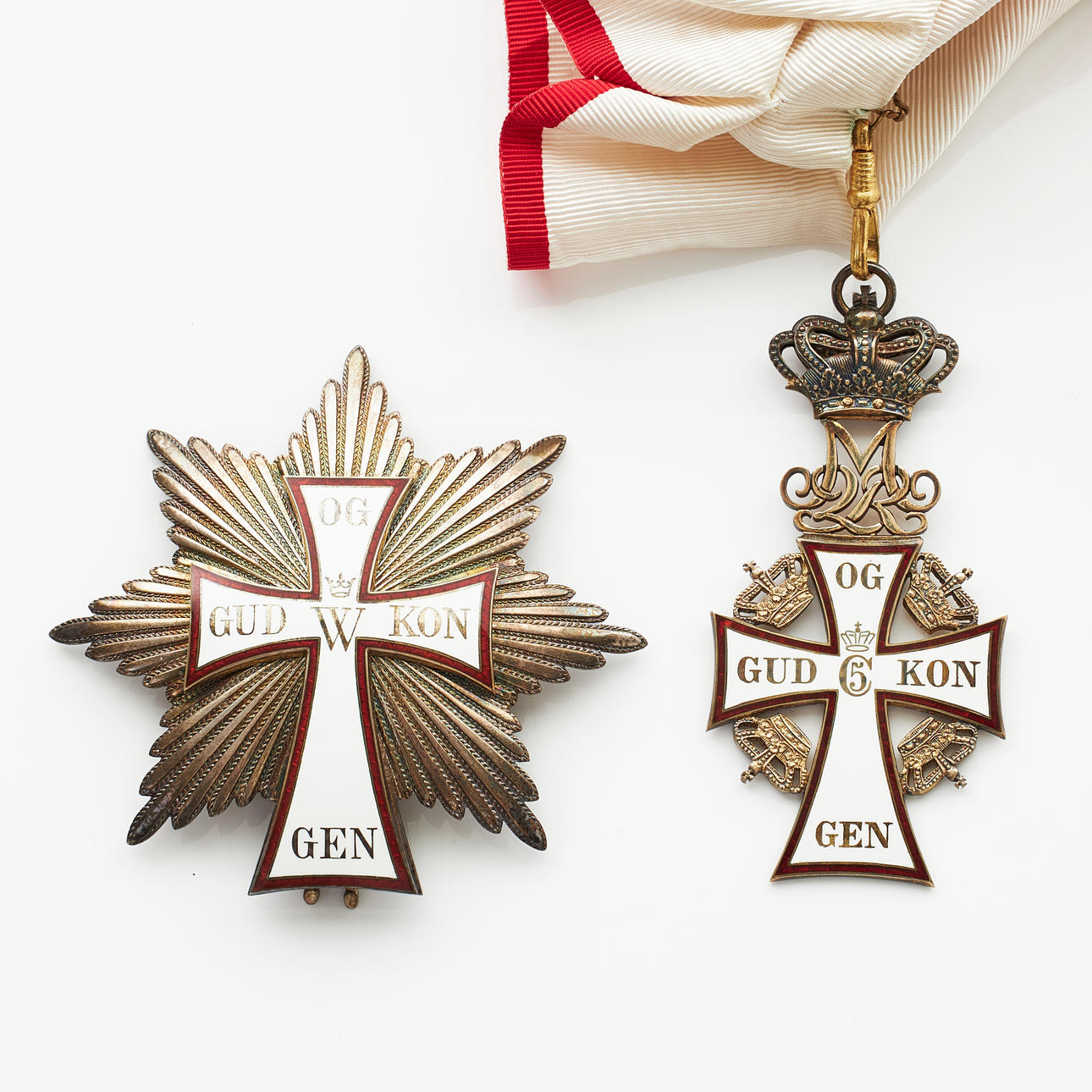 DANNEBROGORDEN, Danmark, storkorsset i originaletui.