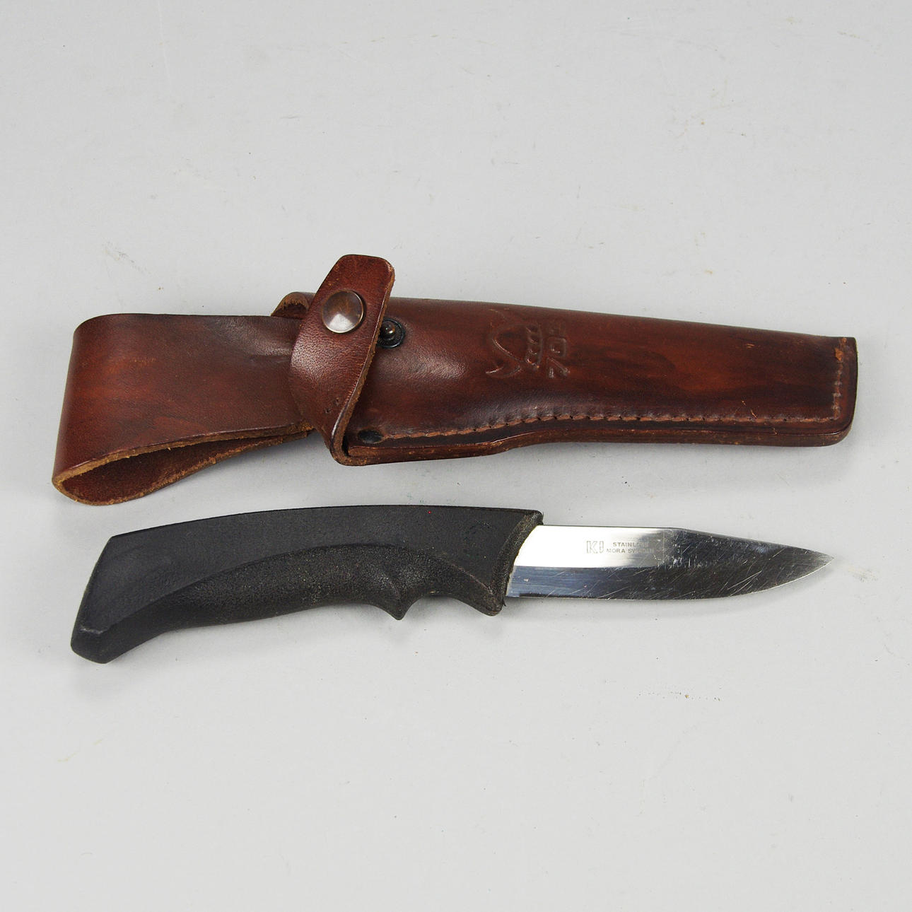 KNIV, Märkt KI Mora 703.