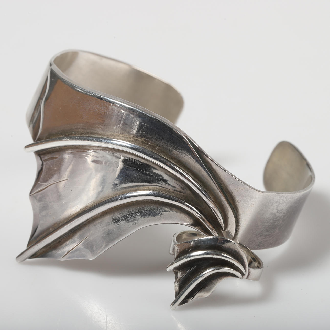 PULSERA Y ANILLO, plata de ley.