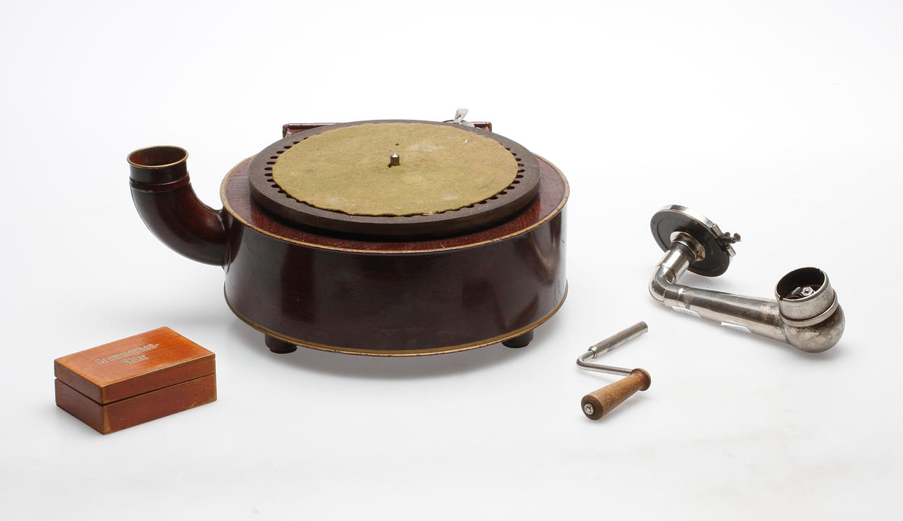 GRAMMOFON, 1900-talets första hälft.