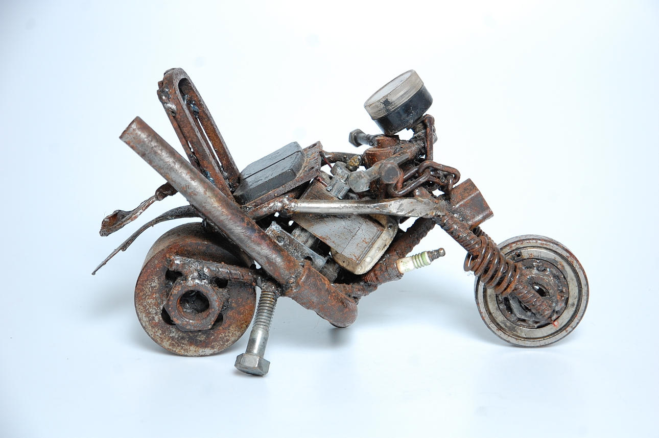 BOB PASTERKAMP. 1952, skulptur " Motorcykel " signerad Bob -91.