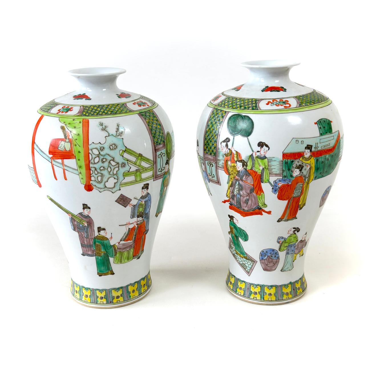 LARGE CHINESE PORCELAIN MAIPING VASES.
