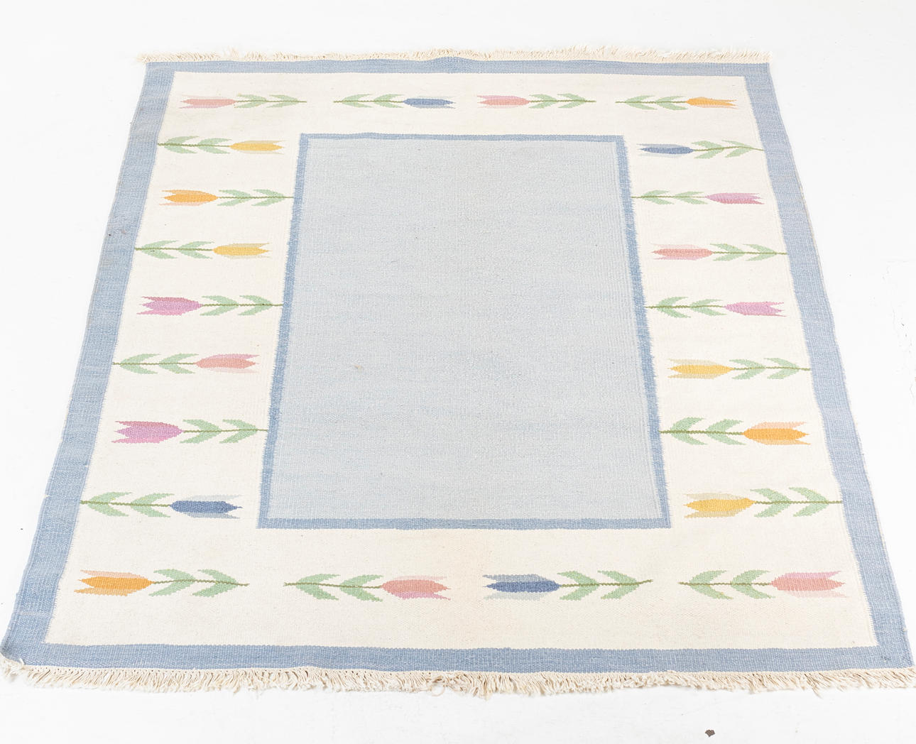 TÆPPE, flæser ca. 240 x 170 cm.