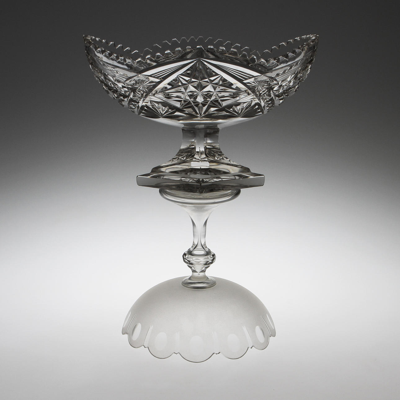 SKÅLAR PÅ FOT, 2 st, glas.