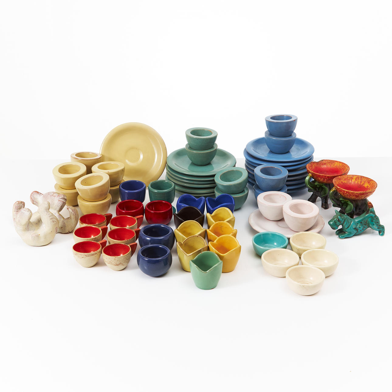 EGG CUPS & FIGURINES, 48 dlr, ceramics, inter alia Upsala-Ekeby.