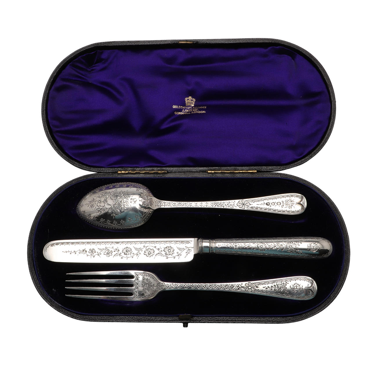 ET VICTORIANSK DÅBSSÆT I TRE DELE.