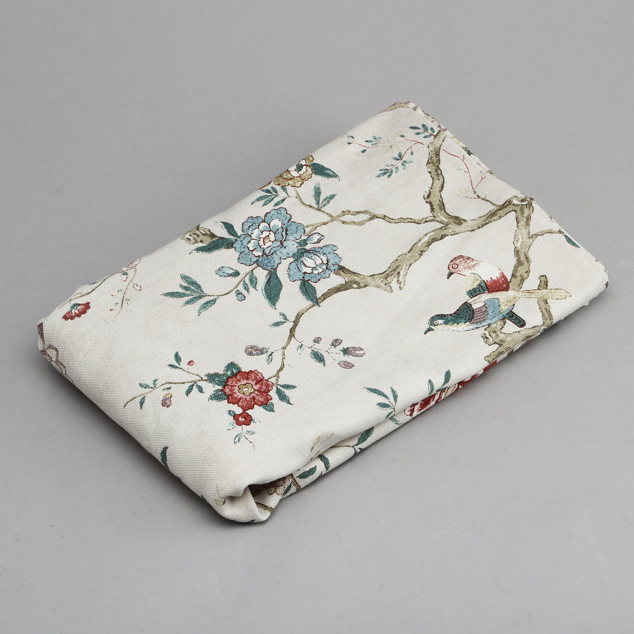 TEXTIL, "Oriental bird", G P & J Baker, England.