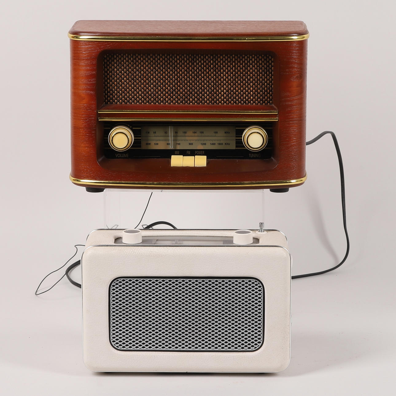 RADIO, 2 st, retrostil, Clas Ohlson, Sang.
